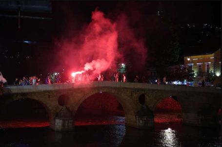 Slavlje na ulicama Sarajeva nakon pobjede nad Katarom