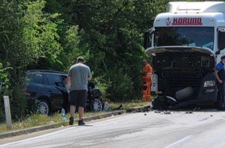 Sudar kamiona i automobila kod Bune, ima povrijeđenih