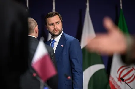 SAD i Iran razmijenili udare, Vance poručio: "Ako nešto nije jasno podignite slušalicu"