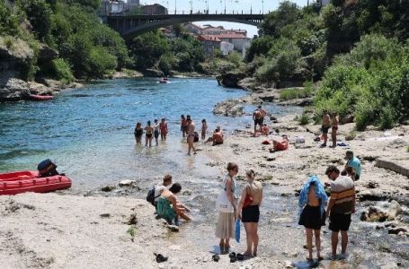 Mostar na udaru ekstremne vrućine: Temperatura dostigla nevjerovatnih...
