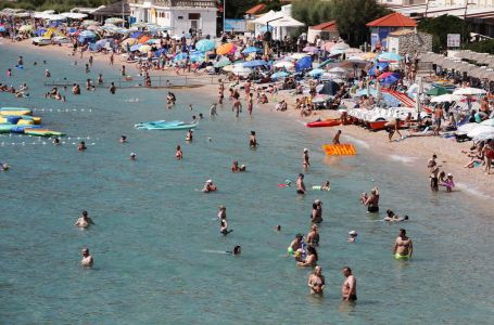 Ovo je mjesto hit ljeta na Jadranu: Ima jednu od najljepših plaža, ali i pravilo koje skupo košta
