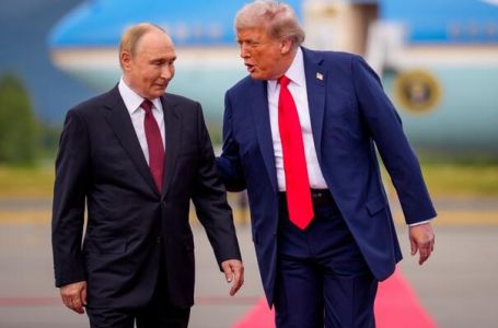 Putin u čestitki Trumpu: Rusija i SAD imaju "veličanstvenu historiju saradnje"