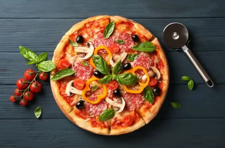 Pizza bez kvasca osvojila internet: Trebaju vam samo dva sastojka