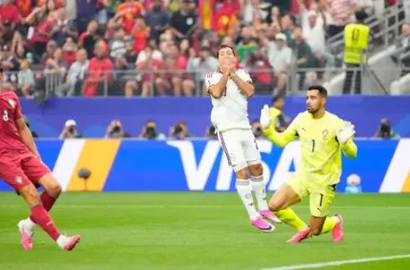 Veliki derbi odlučen u nadoknadi: Svi se spremali za produž
