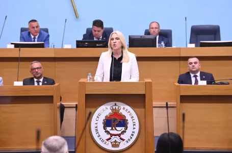Cvijanović u NSRS: Komisija od 2020. zloupotrebljava svoja ovlašćenja