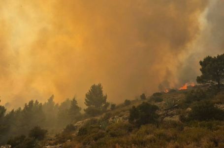 Požar velikih razmjera se iz Hrvatske proširio i na BiH