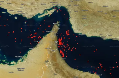 Više brodova prošlo kroz Hormuz unatoč novim napadima