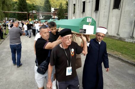 Deset tabuta preneseno na Musalu Memorijalnog centra Potočari
