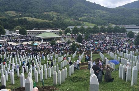 Još jedna tužna godišnjica u Srebrenici: "Željeli smo pokopati oca dok je majka živa"