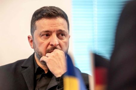 Udarno! Pada vlada u Ukrajini: Zelenski se hitno oglasio, država u stanju šoka