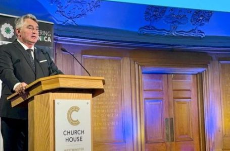 Komšić u Londonu: Genocidom su htjeli izbrisati Bošnjake i njihov identitet, nisu uspjeli