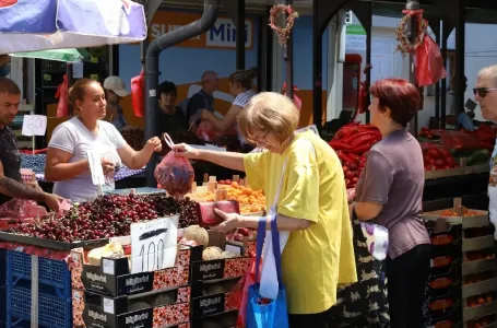 Ovo voće spašava organizam na +40: Ova je namirnica ubjedljivo najbolji izbor tokom vrelih dana