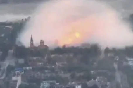 Rusija je bacila trotonsku bombu na grad: Širi se jeziva snimka (VIDEO)