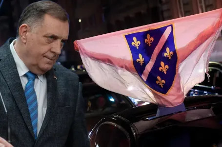 Milorad Dodik o zastavi s ljiljanima: Poručio Bošnjacima gdje da je stave