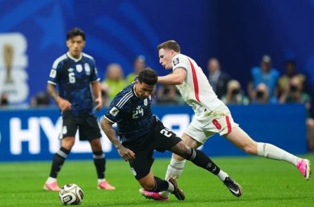 Žestok obračun od prvog zvižduka: Engleska i Argentina igraju "na nož", sudija šokirao odlukom