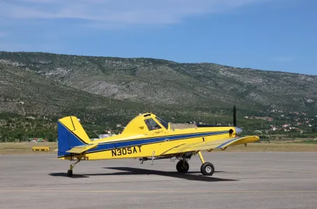 Požar kod Konjica gasili vatrogasci i Air Tractori, vatra još aktivna