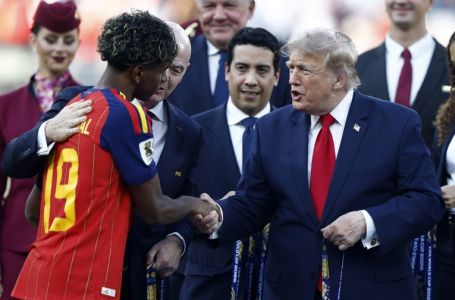 Čitačica s usana otkrila: Trump je svakom igraču Španije ponavljao istu rečenicu