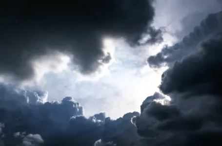 Horor u Hrvatskoj kakav nije viđen: S neba padale ledene gromade, ima povrijeđenih! (FOTO/VIDEO)