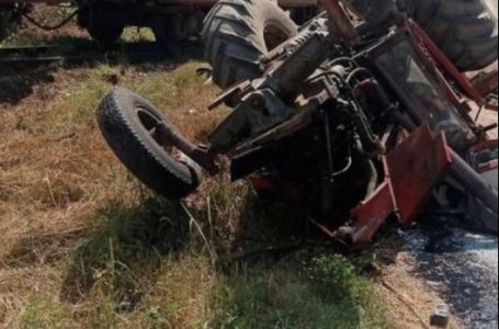 Stravična nesreća u BiH: Traktor se prevrnuo, muškarac poginuo