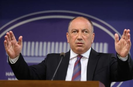 Crnadak tvrdi: "Novi budžet BiH dokazuje da SNSD guši RS"