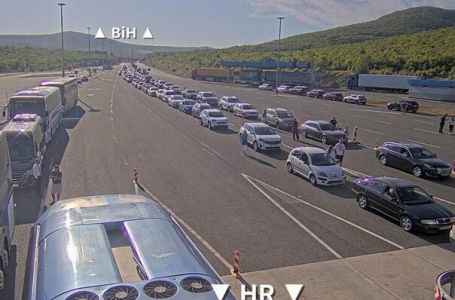 Ako krećete na more, naoružajte se strpljenjem: Velike gužve