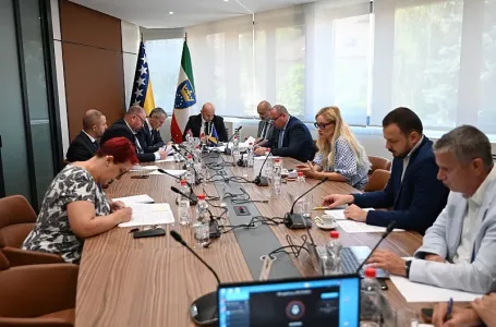 Vlada ZDK-a: Prijem 105 policajaca i regres od 853 KM za policiju, prosvjetu i druge