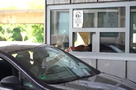 Neugodno iskustvo na granici: "Kažnjena zbog kilograma paradajza"