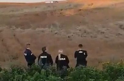 Snažna eksplozija odjeknula u evropskoj zemlji, pao je nepoznati objekt i napravio krater od 10 m