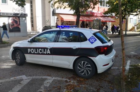Haos u Stocu: Napali policajce i psovali im majku "balinsku i četničku"