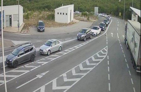 Od ranih jutarnjih sati duge kolone na izlazu iz BiH