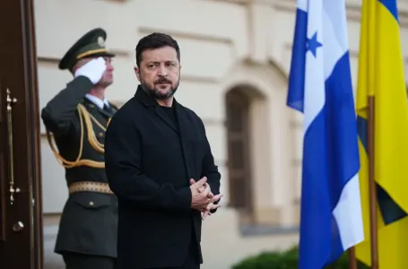 Zelenski smijenio ambasadore u Hrvatskoj i Crnoj Gori
