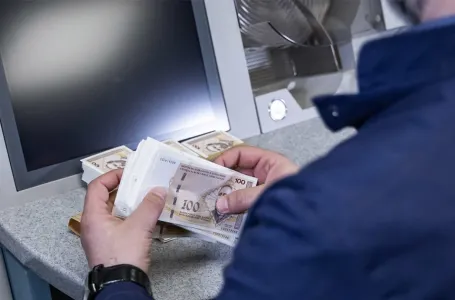 Evo koji radnici u BiH će u avgustu dobiti 750, a koji 1.200 KM