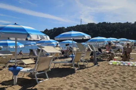Pakao na crnogorskom primorju: Turisti bijesni pakuju kofere i prekidaju odmor zbog ovog