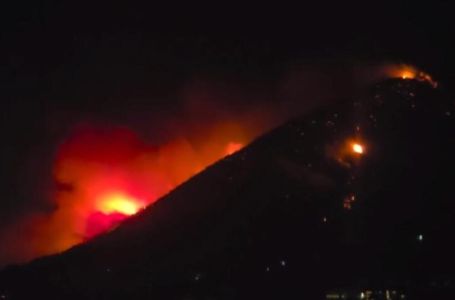 "Situaciјa niјe dobra..." Požar stigao do kuća, mještani napuštaju domove, snimci lede krv u žilama
