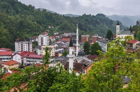 Vrlo napeto u Srebrenici: Mehmedović zatražio hitno održavanje vanredne sjednice Skupštine...