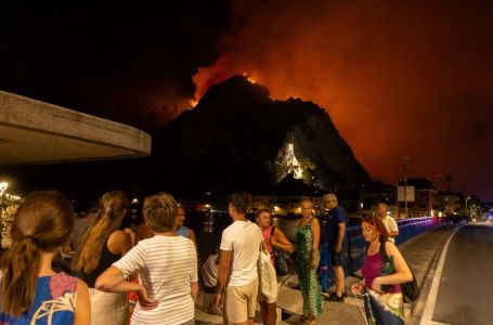 Požar u Lokvi Rogoznici proširio se na Omiš, ima povrijeđenih