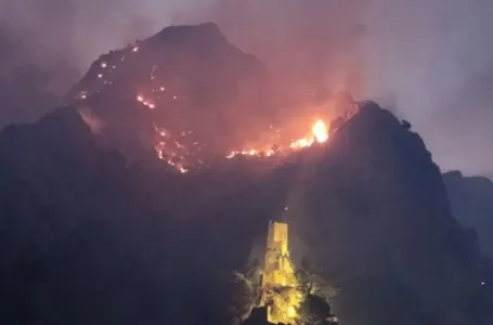 OMIŠ/U požaru povrijeđeno 36 osoba: 14 hospitaliziranih, sedam se bori za život