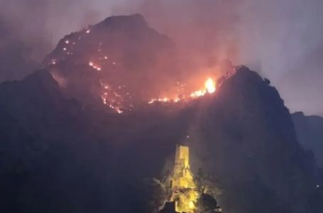 Ovo je snimak koji ledi krv: Pogledajte šta su vatrogasci zatekli usred pakla kod Omiša