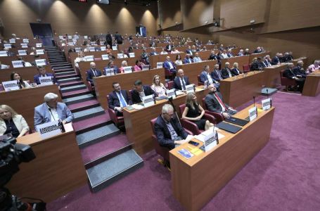 Hrvatski sabor završio maratonsku raspravu o opasnom otpadu u Gospiću