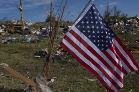 New York pod vodom: Otkazano više od 210 letova, snimljena i neobična pojava