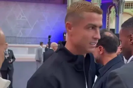 Cristiano se pozdravio s Infantinom, metar dalje uslijedio je potez o kojem se priča!
