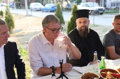 Vučić tvrdi da je s Kosova poslana naprava s padobranom, režimski mediji: To je vatrena lopta