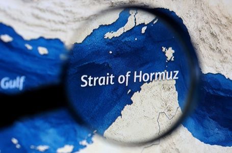 Direktan pogodak: Nova drama u Hormuškom tjesnacu, pogođen brod kod obale Omana, reagirali Britanci