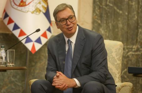 Vučić: Neću večeras moći zaspati zbog Jandrokovića