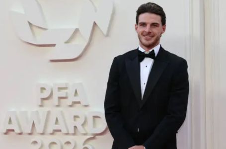 Svi pričaju o reakciji Declana Ricea nakon što je Bruno Fernandes proglašen najboljim igračem Lige