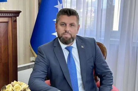 Duraković: Umro je najgori zločinac ovog vremena
