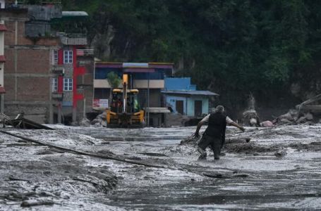 Namanje 547 poginulih u razornim poplavama u Nepalu