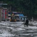 Namanje 547 poginulih u razornim poplavama u Nepalu