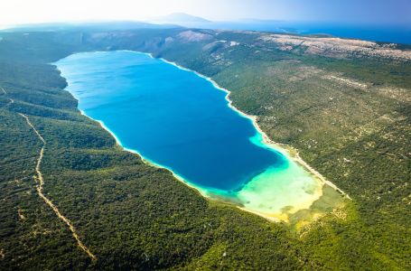 Jezero na Jadranu kome ne smije da se priđe i sa čijeg dna zvone zvona
