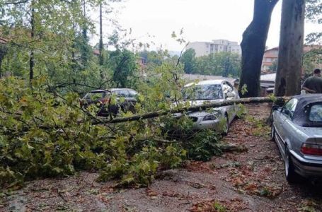 Superćelijska oluja pogodila dio BiH, udari vjetra dostizali 106 km/h